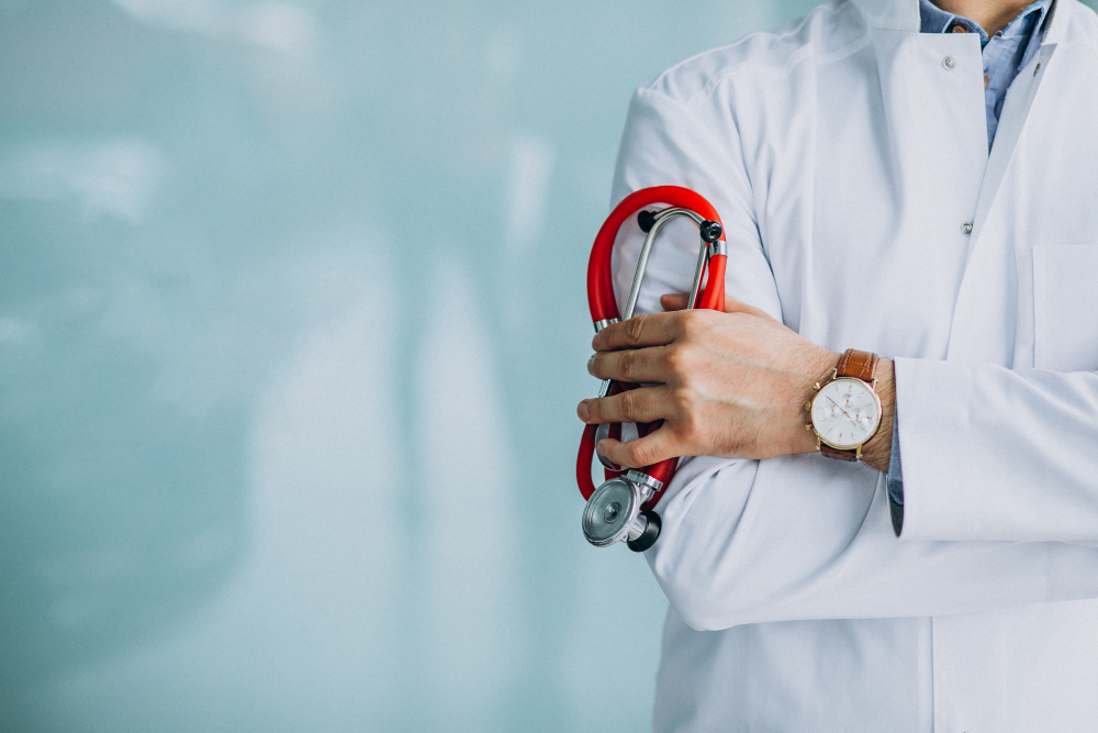 Experienced general practitioner in Ras Al Khaimah providing comprehensive healthcare services